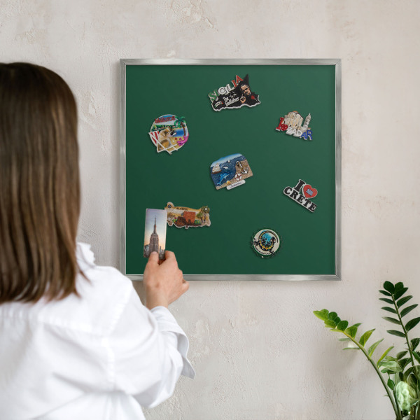 Tabule na magnety z dovolené ve stříbrném rámu Lahvová zelená