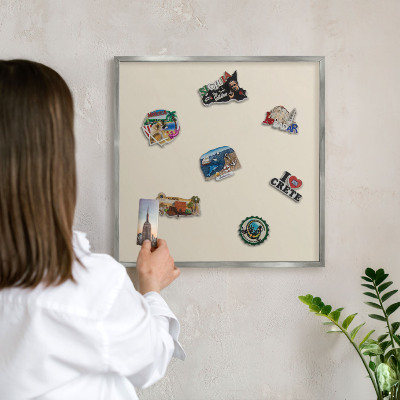 Tabule na magnety z dovolené ve stříbrném rámu Světlý kámen