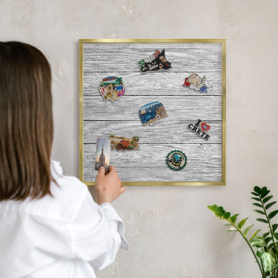 Plechové tabule na magnety zlatý rám Dřevěná textura