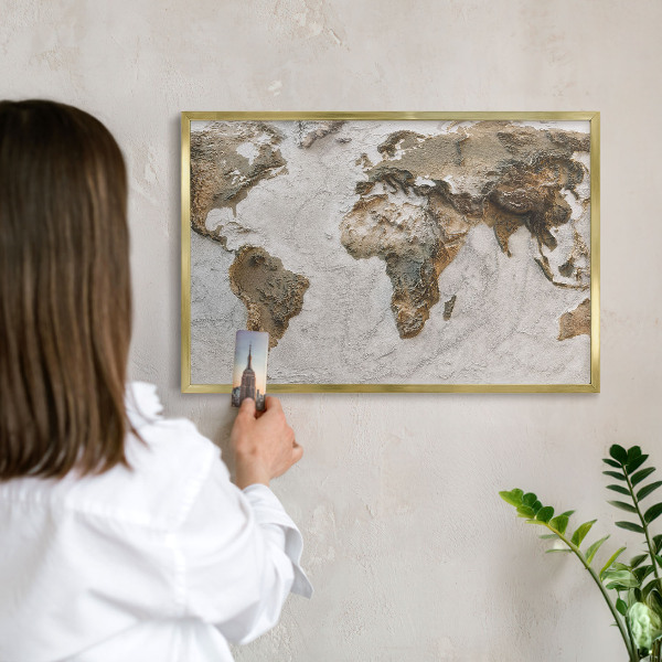Magnetické tabule na magnety v zlatém rámu Reliéfní mapa
