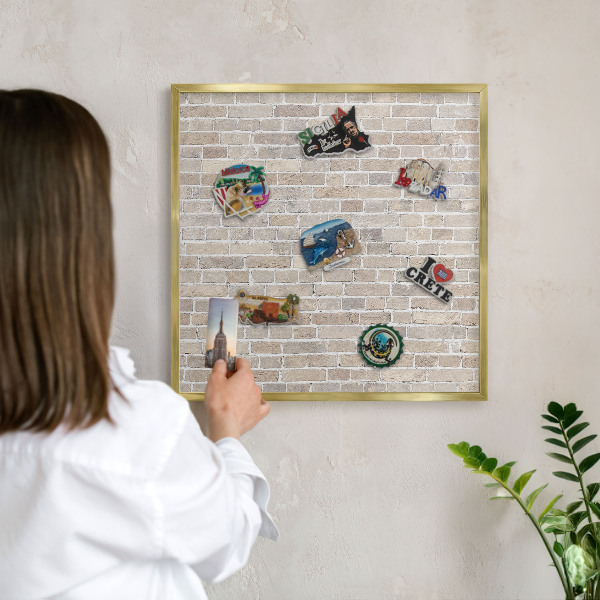 Magnetické tabule na magnety v zlatém rámu Cihlový vzor