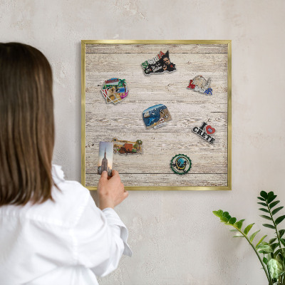 Magnetické tabule na magnety v zlatém rámu Dřevěná textura