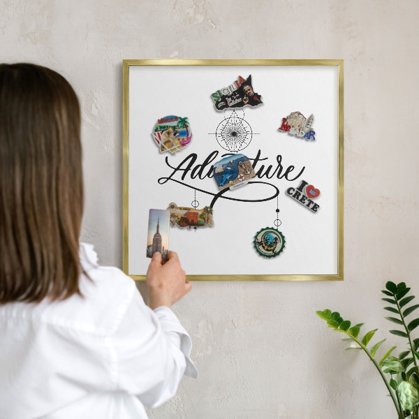 Magnetické tabule na magnety v zlatém rámu Typografické dobrodružství