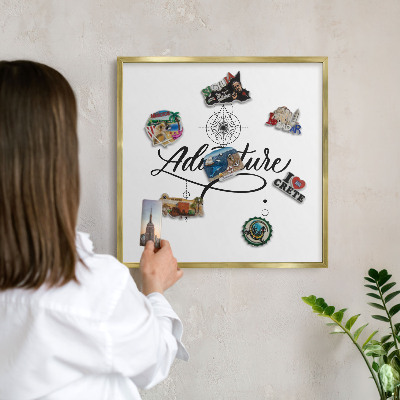 Magnetické tabule na magnety v zlatém rámu Typografické dobrodružství