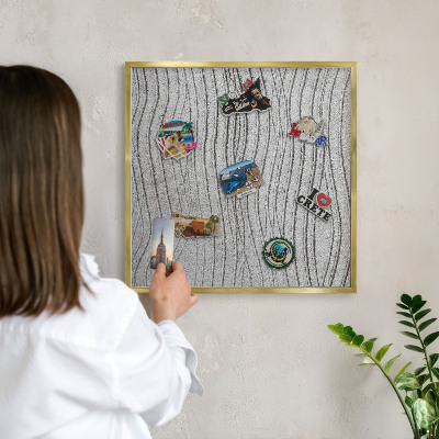 Magnetické tabule na magnety v zlatém rámu Šedé vlny