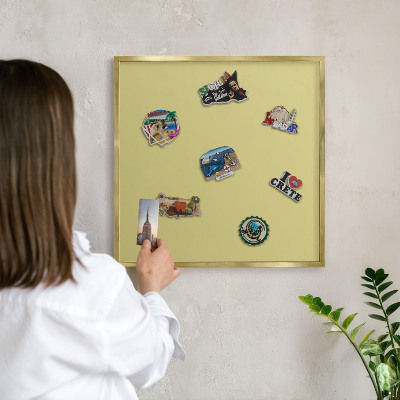 Magnetické tabule na magnety v zlatém rámu Lehká hořčice