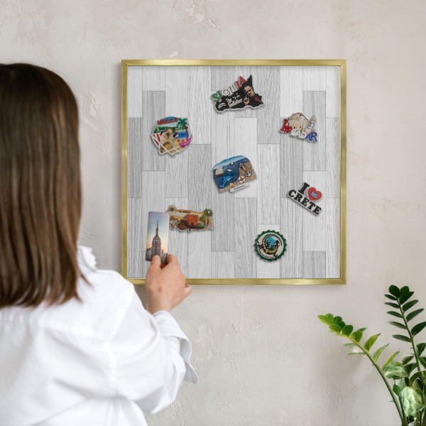 Plechové tabule na magnety zlatý rám Dřevěná textura