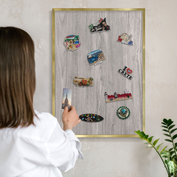Plechové tabule na magnety zlatý rám Dřevěná textura
