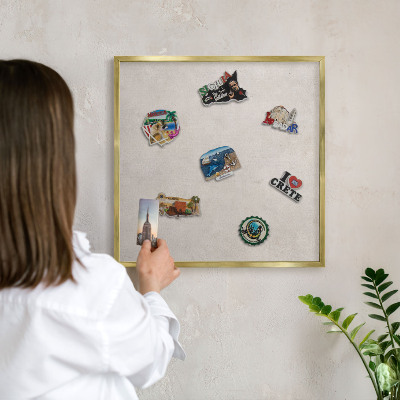 Magnetické tabule na magnety v zlatém rámu Šedá elegance