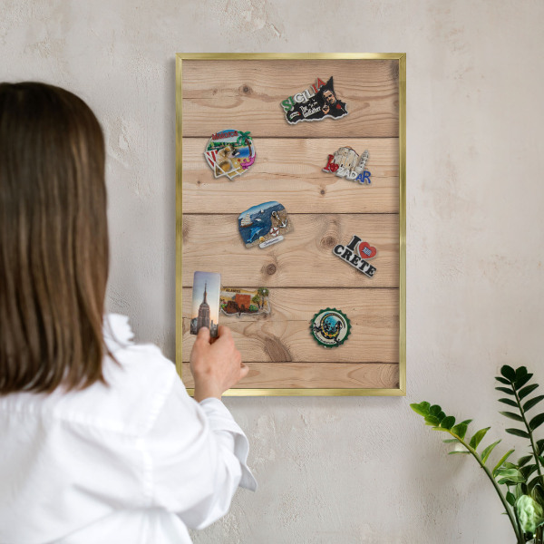 Magnetické tabule na magnety v zlatém rámu Dřevěná textura