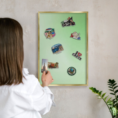 Magnetické tabule na magnety v zlatém rámu Zelená harmonie