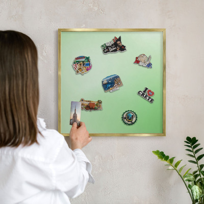 Magnetické tabule na magnety v zlatém rámu Zelená harmonie