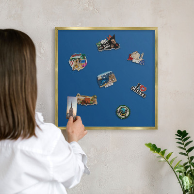 Magnetické tabule na magnety v zlatém rámu Tmavě modrá