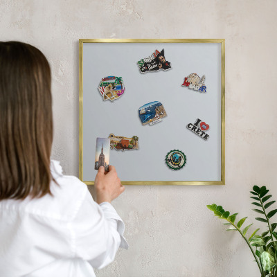 Magnetické tabule na magnety v zlatém rámu Světle šedá