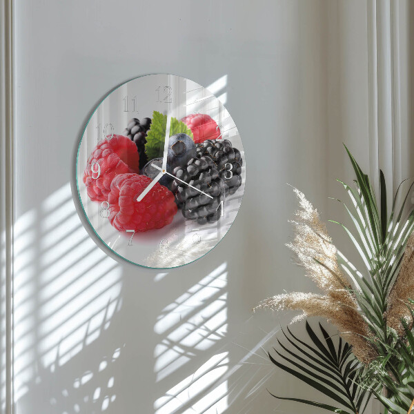 Skleněné hodiny na stěnu Bobule
